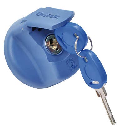9010 | TAPA DEPOSITO UREA CON LLAVE UNICK